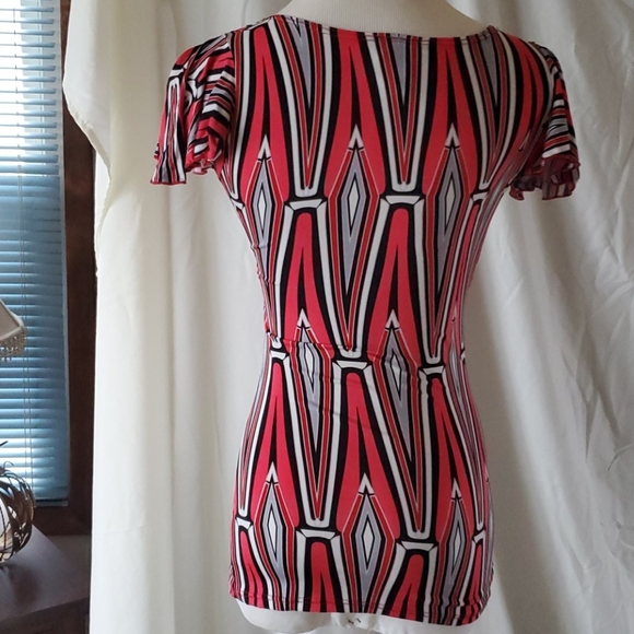 Capped sleeve top - Picture 4 of 4